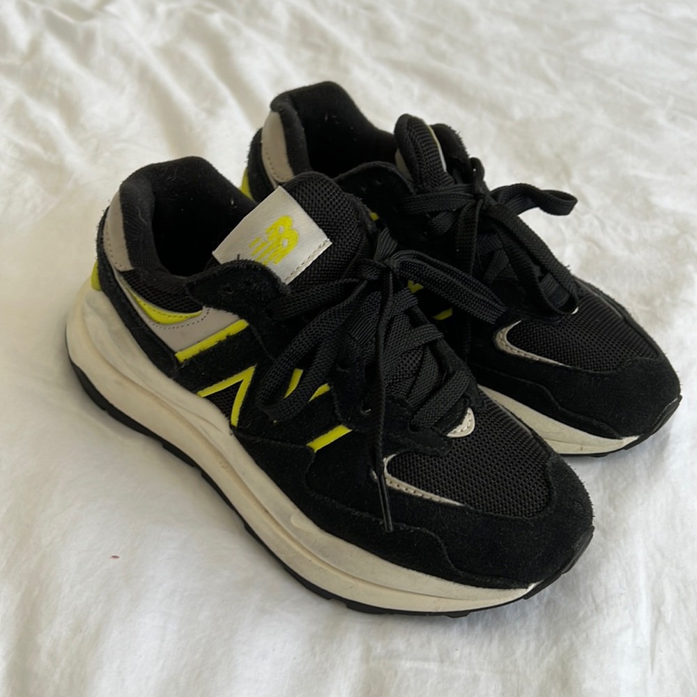 New Balance 57/40 low top sneaker